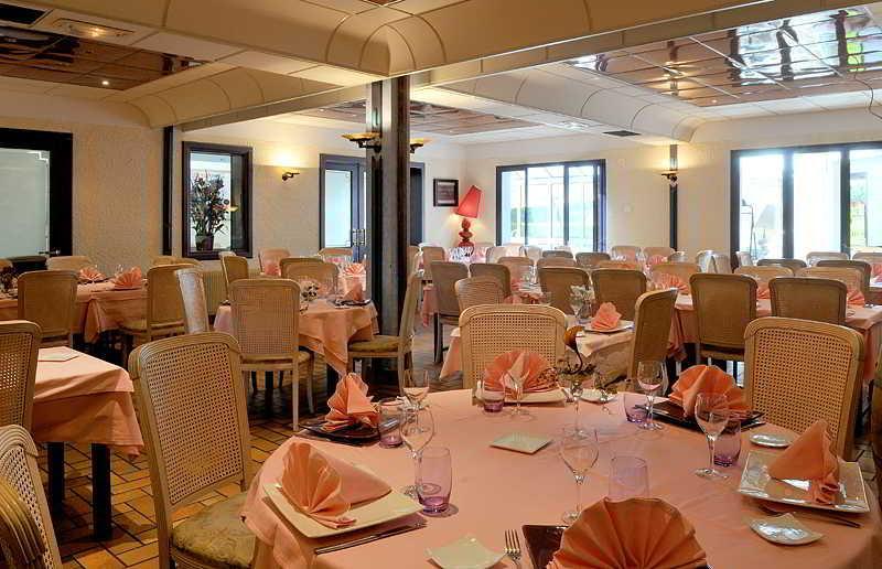 Hotel Les Peyrieres Olemps Екстер'єр фото