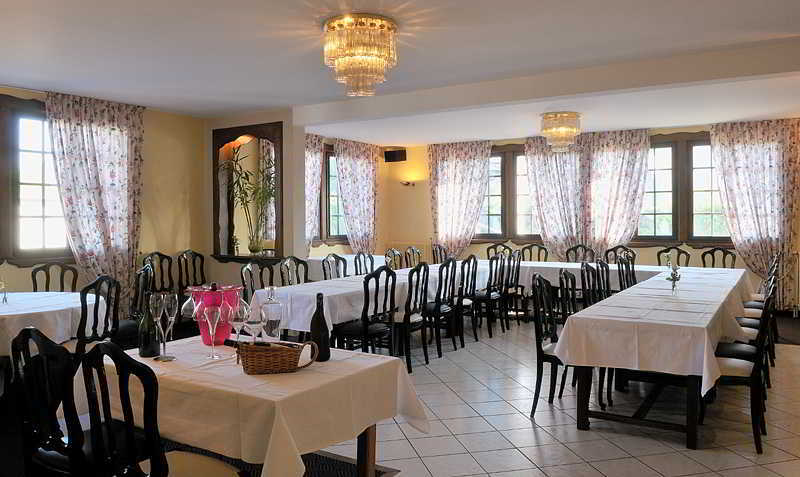 Hotel Les Peyrieres Olemps Екстер'єр фото